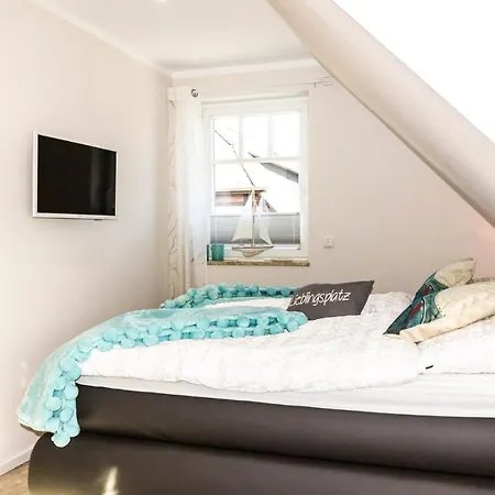 Annmette Holiday home Zingst